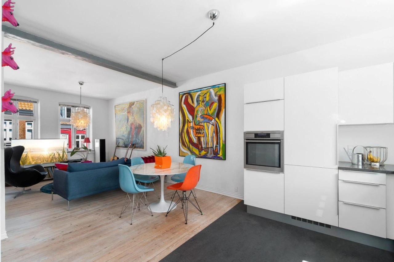 Beautiful Private Apartment, With Garden, Roof Terraze, 150 Square M, 2 Floors, 2 Bedrooms And An Extra Bed In The Livingroom Århus Exteriör bild